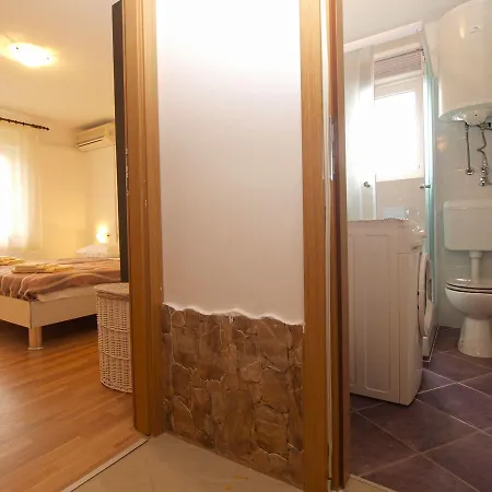 Silvio 1594 Apartament